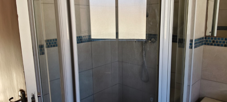 To Let 1 Bedroom Property for Rent in Strand South Western Cape